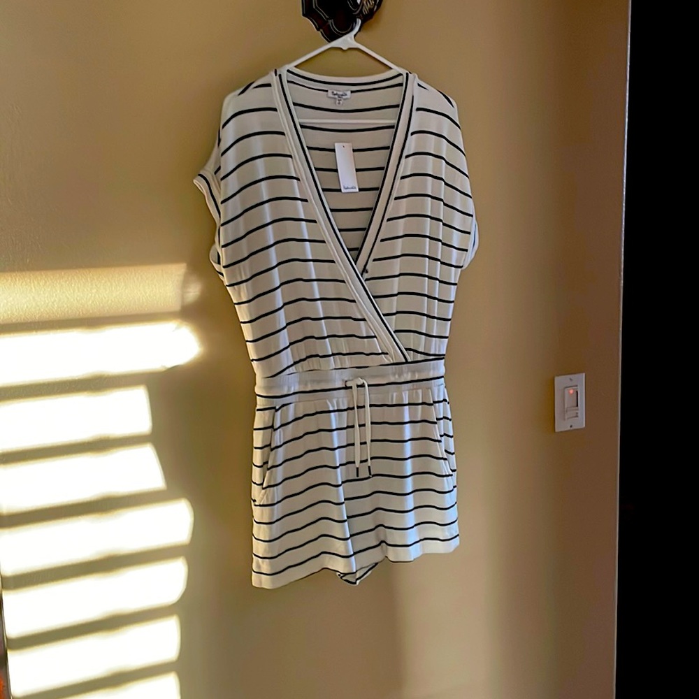 Brand New With Tags!!  Splendid Stripe Print Romper… Size Small